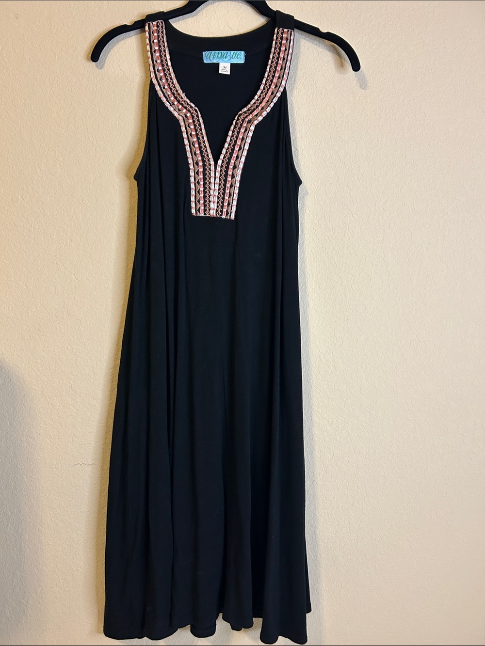 Aina Be Black Embroidered Sleeveless MIDI Dress Size M